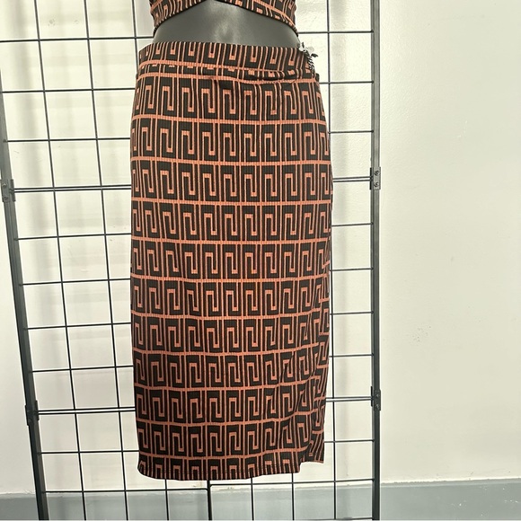 BROWN/BLACK PRINT DESIGN RIBBED MOCK NECK CUT OUT TOP & MIDI SKIRT SET - Picture 9 of 12